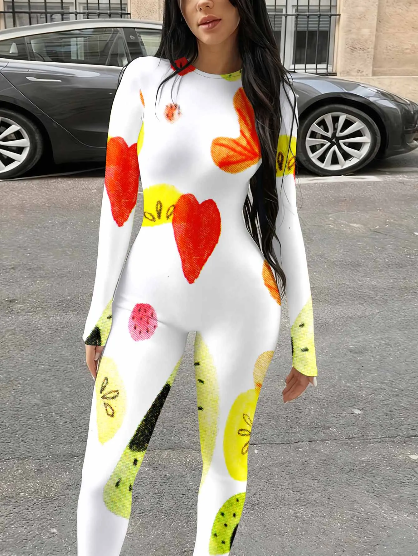 Long sleeved one-piece jumpsuit with elastic fabric that fits the body shape, fashionable and casual jumpsuit