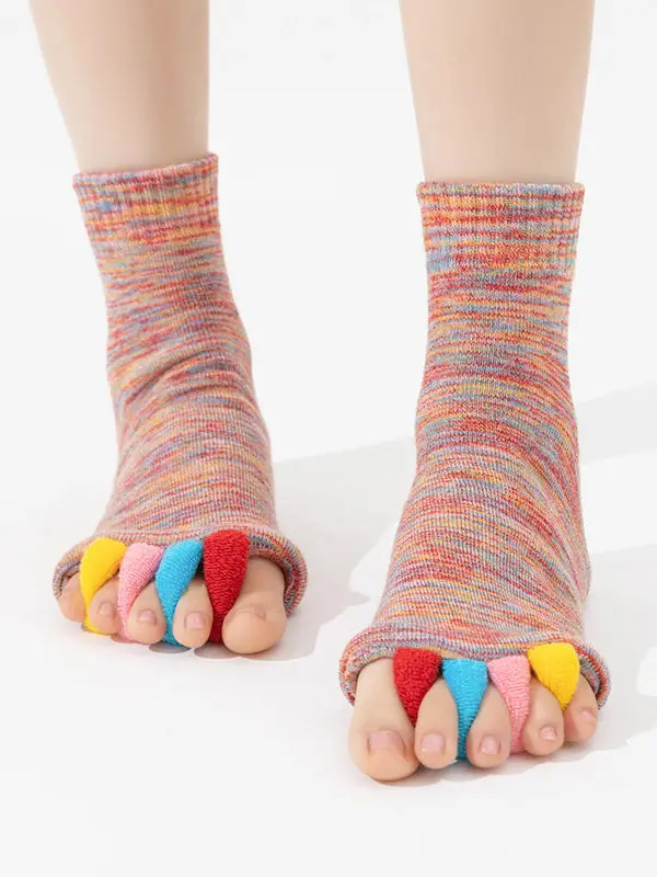Women's Yoga Socks Toe Corrector Five-Finger Sleep  Toe-Visible Footwear for Fitness And Gym Floor Use in Winter