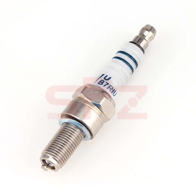 

High quality motorcycle B7RIU spark plug for CR7E CPR7EA-9 CPR8EA-9 CPR8EAIX-9 96067 CR8E CR8EIX IU24 IU22 UR4DC PRG6HCC