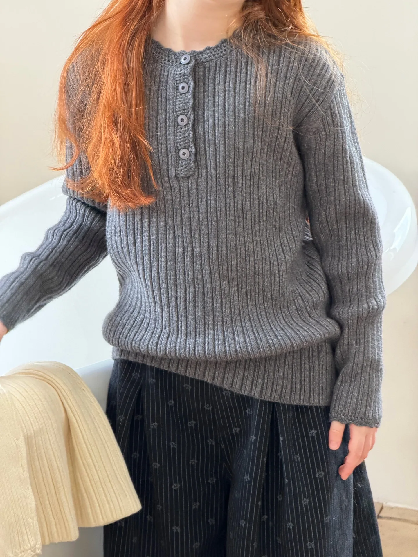 Korean Children's Clothing 2026 Autumn New Girls' Base Sweater Solid Color Hook and Lace Round Neck Pullover Sweater