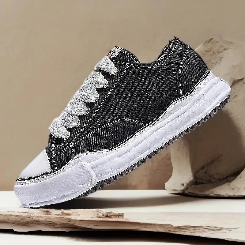 

2026 Walking travell Essential Thick soled sports and leisure shoes, mesh breathable women's shoes casual