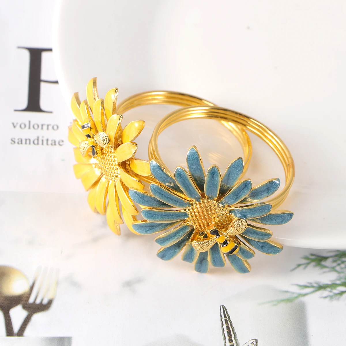 

2 Pcs Dining Table Decor Zinc Alloy Napkin Ring Napkins Rings Holders Buckle Party