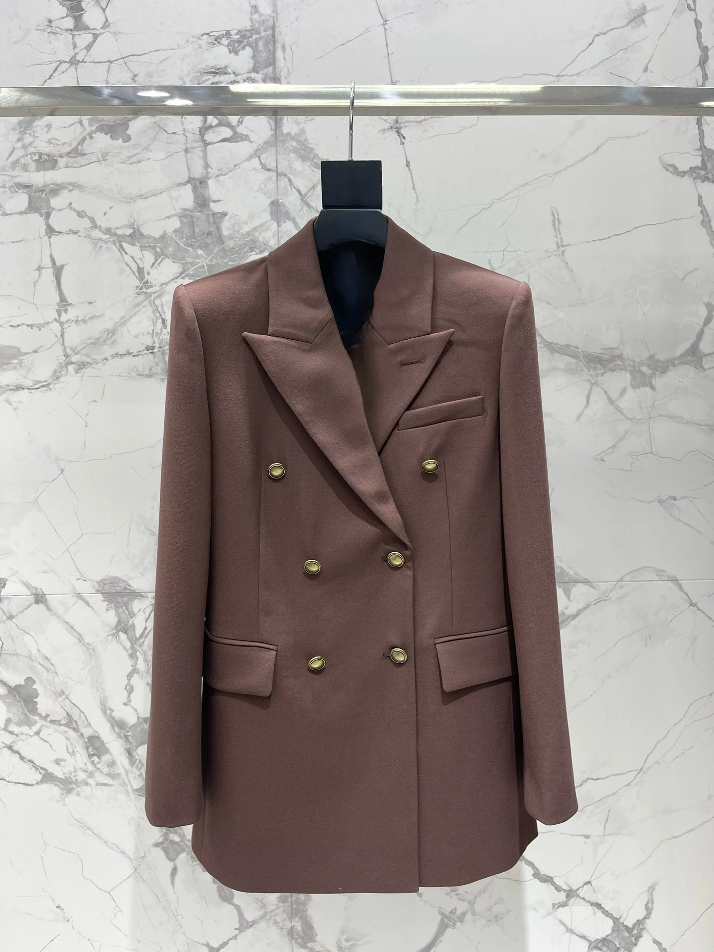 

Fashionable Double-Breasted Women's Suit Jacket Elegant Versatile Slimming Stylish Age-Defying White Enhancing Casual Style