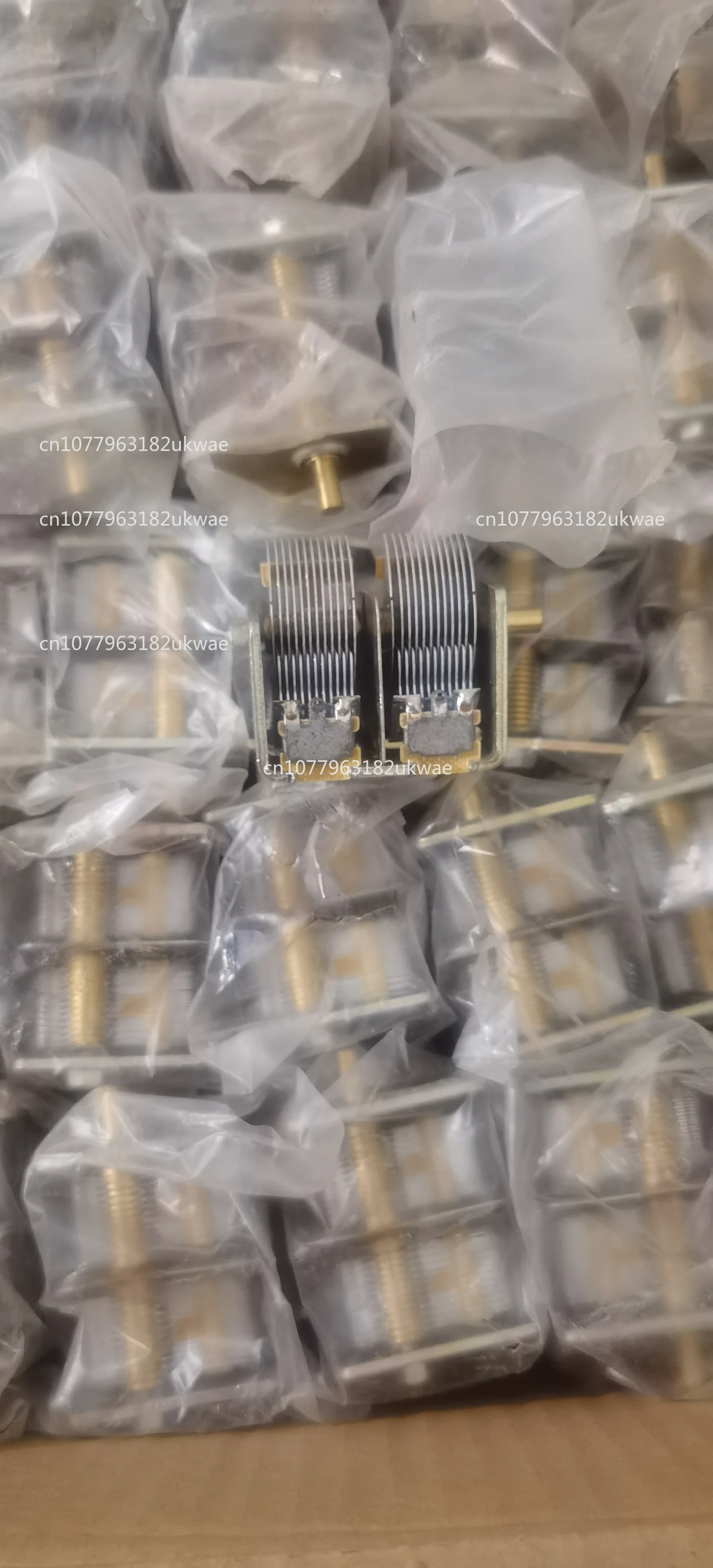 

Brand New Variable Capacitor CB-2-365 Type Air Dual Variable Capacitor Special Package