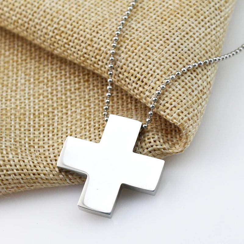 Collier pendentif croix en acier inoxydable pour hommes et femmes, Anime japonais, collier Evangelion, OligKatsuragi Misato, bijoux cadeaux à la mode