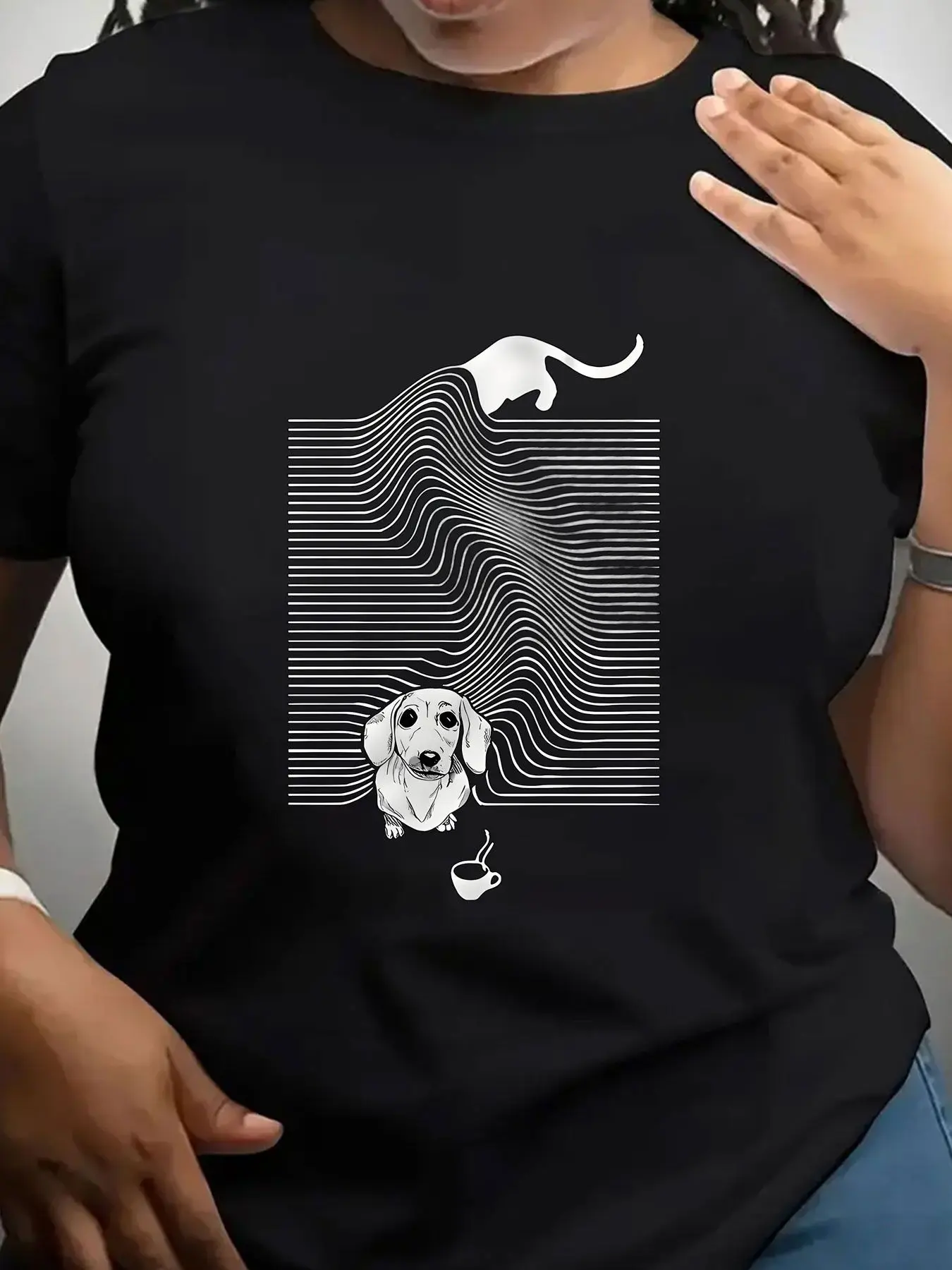 Women's Trendy Crew Neck T-Shirt Dachshund Cat Optical Illusion Art Print Suitable for Casual Sportswear