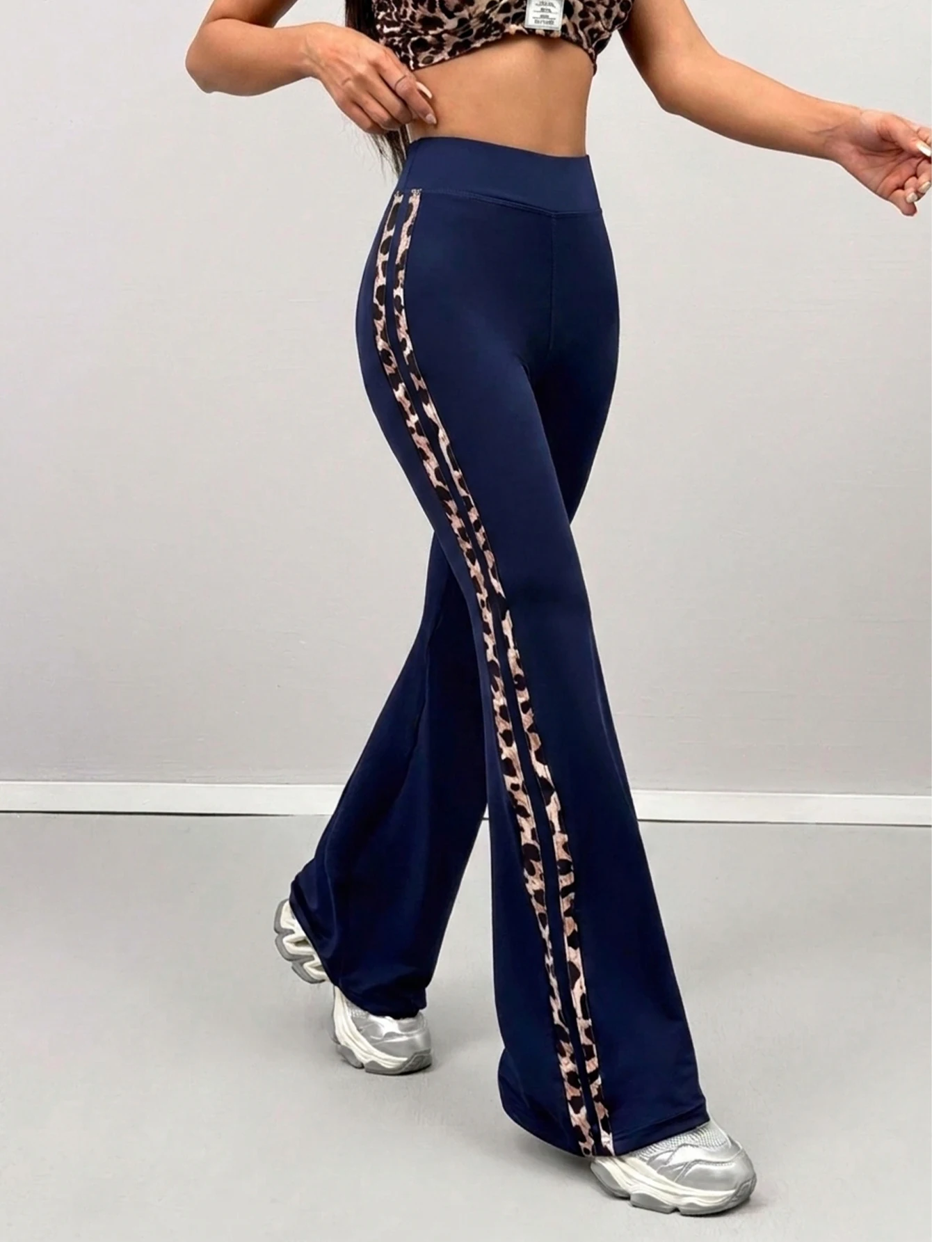 New Spring Women's Leopard Print Side Stripe Wide Leg Pants Casual Leggings High Waist Flared Pants Loose Trousers Streetwear