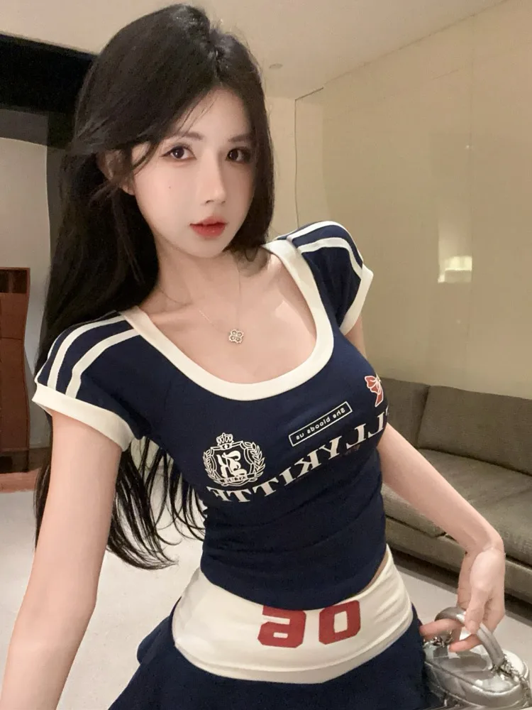 

Retro Casual Fashion Show Collarbone Color Block Short Sleeve T-Shirt Slimming Top Half Skirt Sporty Two-Piece Set Women's Cl...