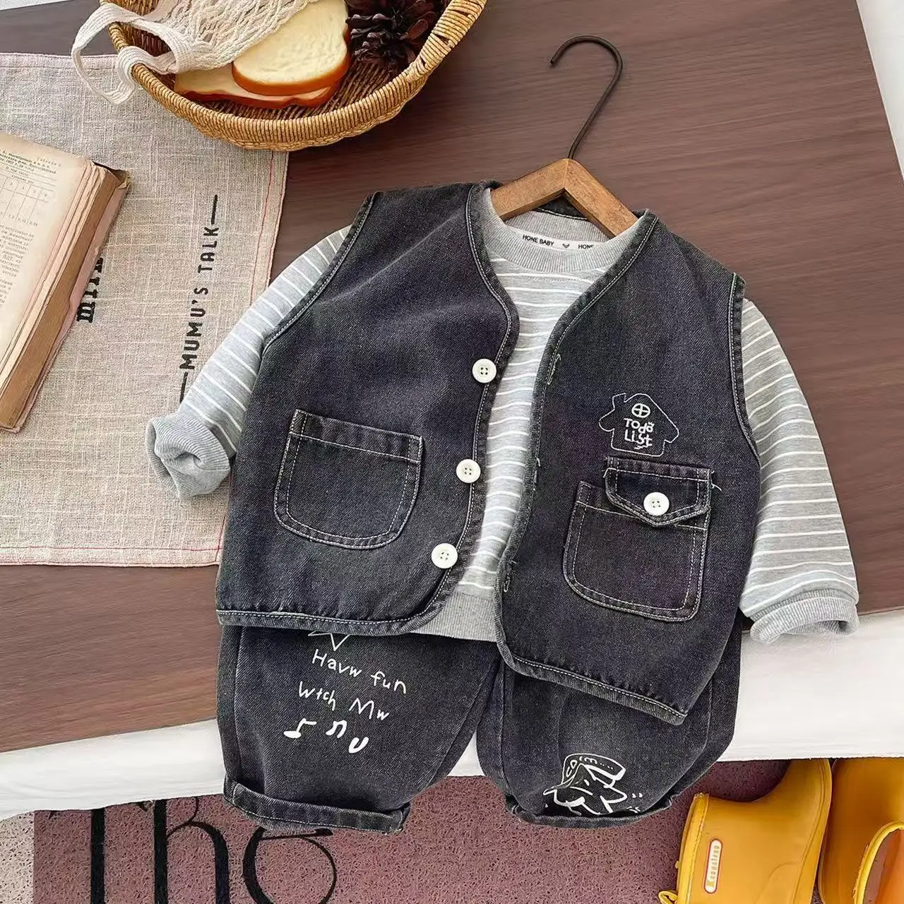 Boys' Cowboy Set Spring and Autumn New Children's Fashion Vest T-shirt Jeans 3-Piece Set Preschool Clothing