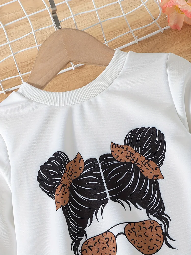 Girls' Portrait Sweatshirt & Pleated Pants Set 3