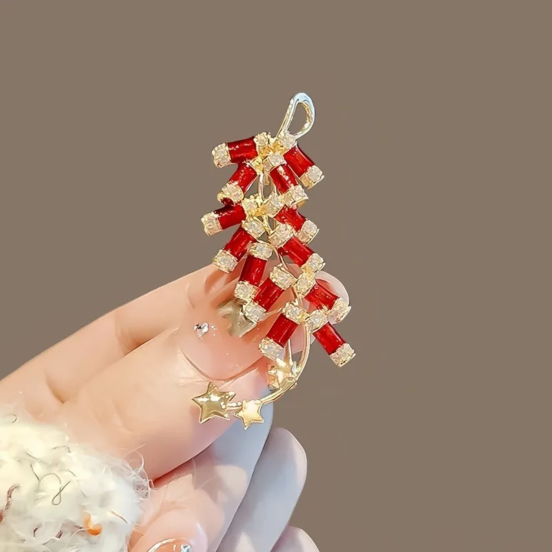 Creative Red Festive Firecracker Brooch Niche Retro Chest Flower Exquisite Simple  Versatile High-end Suit Pin Accessory Gift