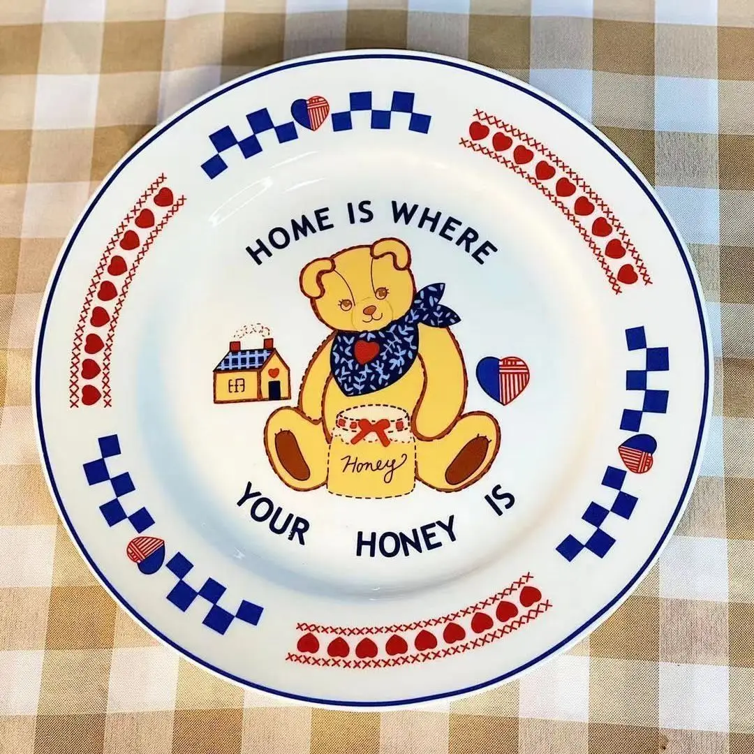 Original Retro Bear Plate,Sushi Bear Plates Korean Cute Girl Heart Ceramic Trays Unique Dessert Plate Serving Cartoon Dinnerware