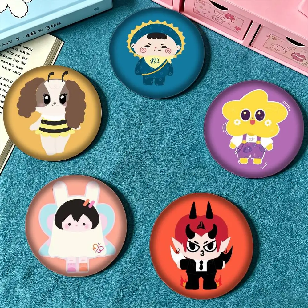 Adorable Mascot G-GMMTV Pillow Case 25 32 44 58 75mm Badges Personalized Round Brooches Pins Accessory Gift