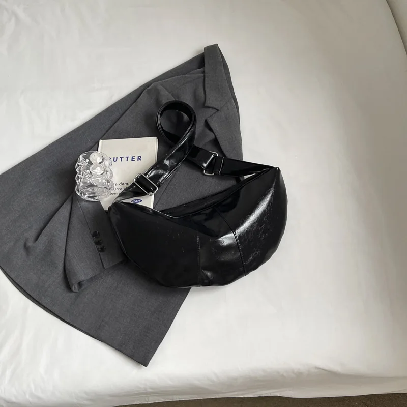 

Women Crescent Shoulder Bag PU Leather Dumpling Crossbody Bag Solid Color Half Moon Everyday Purse Ladies Daily Bag