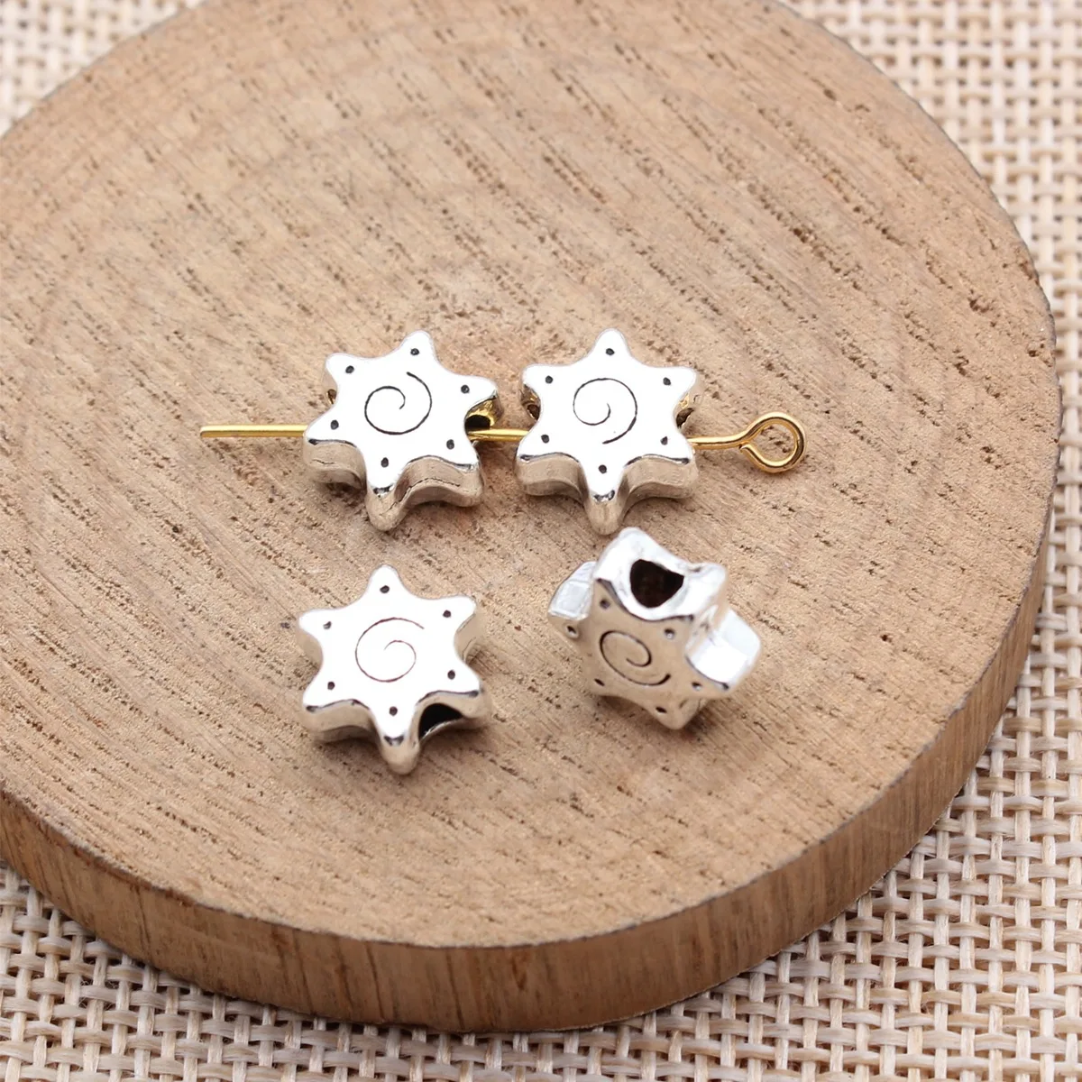 40pcs 10x10x4.9mm(0.39x0.39x0.19inch) Antique Silver Color Vortex Star Large Hole Beads For Hand Crafts Making