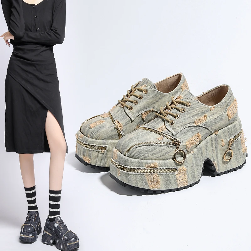 

Женские черные туфли в стиле панк, туфли на платформе со шнуровкой и металлическим декором, готические женские кроссовки, роскошная женская обувь для вечеринок