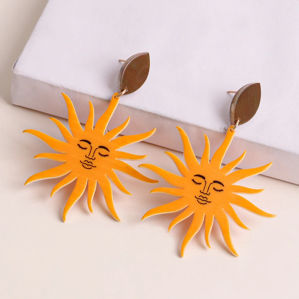 New Fashion Sun Face Acrylic Drop Earrings for Women Retro Cartoon Sun Flower Geometric Dangle Earring Funny Party Jewelry Gifts