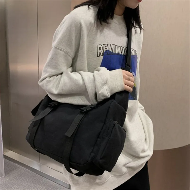 女性用原宿キャンバスメッセンジャーバッグ,単色ショルダーストラップ,大容量,複数のポケット