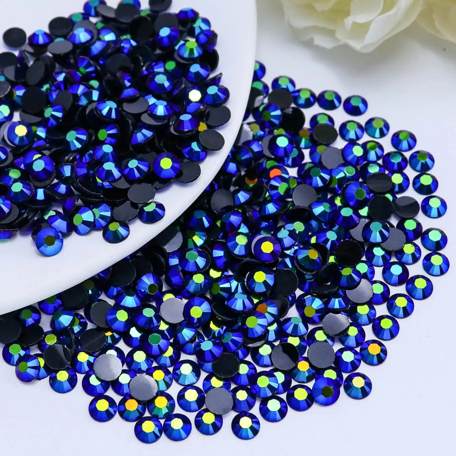 Saphirblau AB Flache Kunstharz-Strasssteine 2mm 3mm 4mm 5mm 6mm Imitierte Edelsteine für Bastelarbeiten DIY Nagelkunst Charms Zubehör