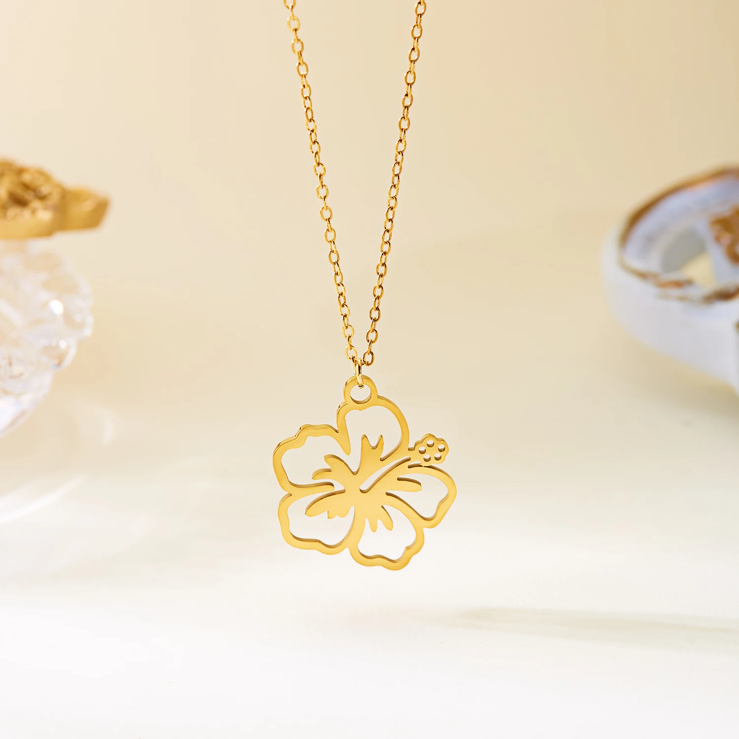 Edelstahl Hohle Blumen-Anhänger Halskette für Frauen Minimalistische Goldfarben Blumen-Halskette Charms Hochzeit Party Schmuck – Detail 6