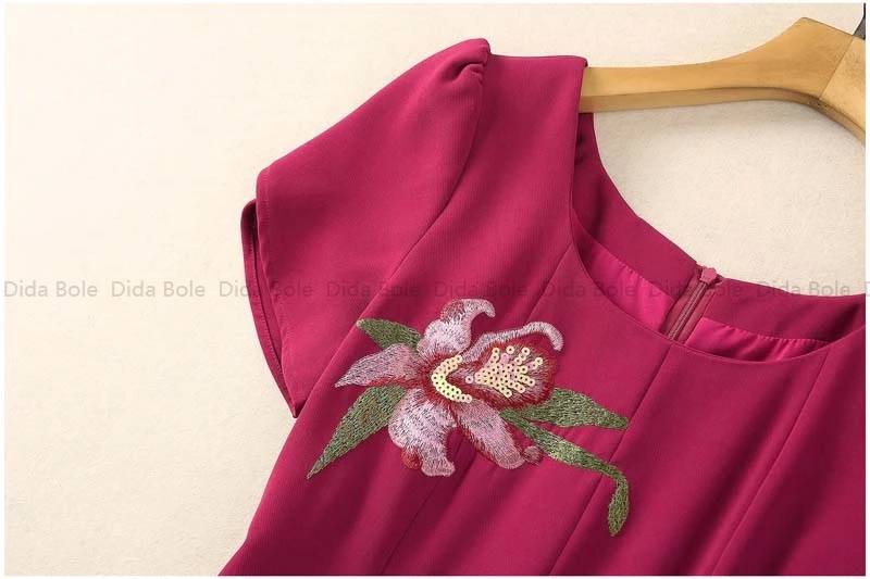 ฝรั่งเศสอารมณ์สง่างามอุตสาหกรรมหนักเย็บปักถักร้อยดอกไม้รอบคอแขนสั้นเอวสูงแยกชุด Midi สําหรับผู้หญิงฤดูร้อน