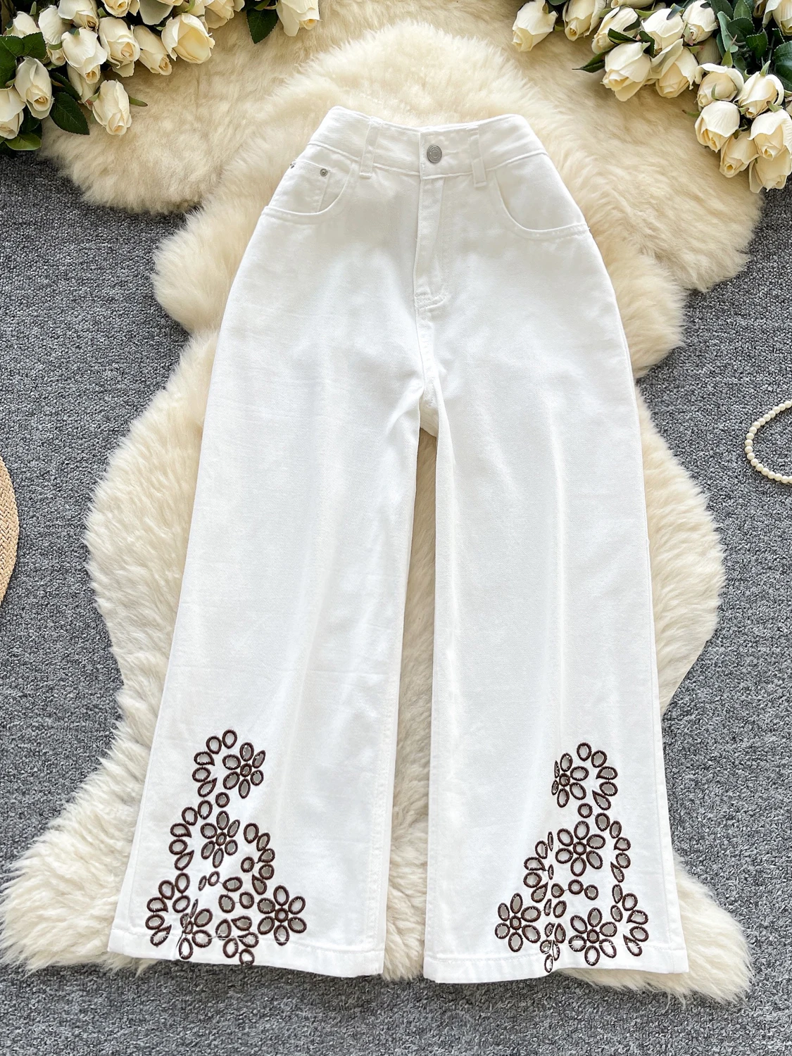 

Джинсовые брюки с высокой талией в стиле ретро, тяжелая вышивка, женские модные широкие брюки, осенний сезон, модный маленький размер