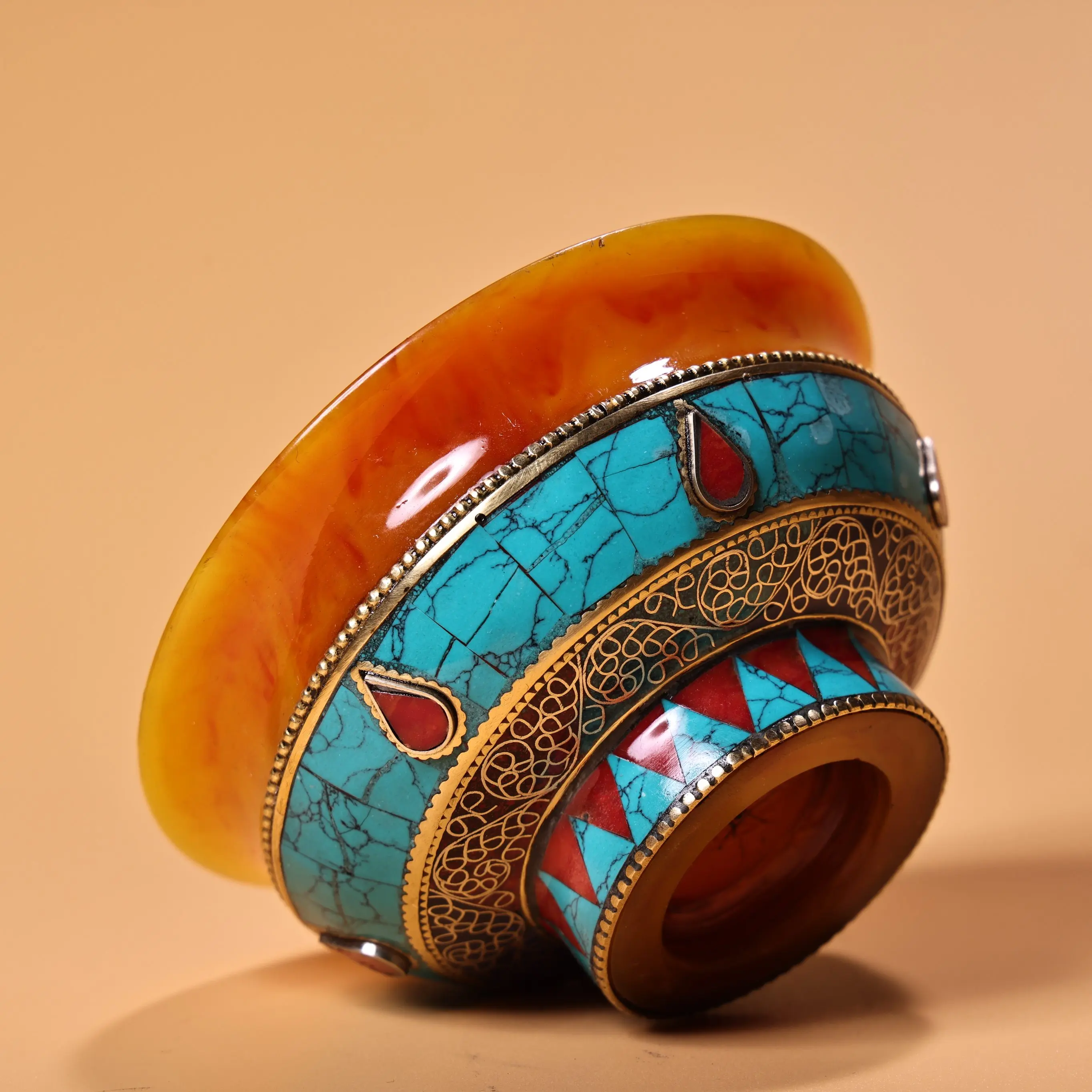 China, Nepal, Tibet craft hand-inlaid jewel filigree beeswax butter ornaments decorative bowl