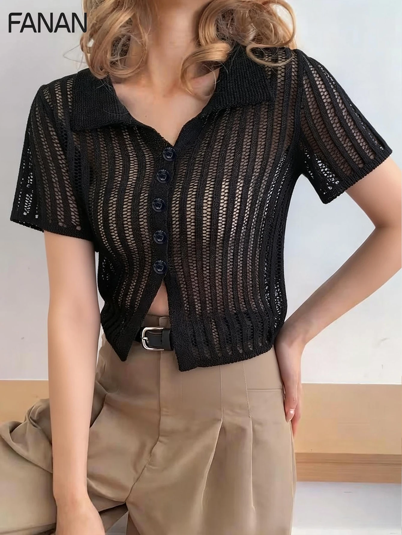

New Autumn, Spring, and Summer Niche Knit Cardigans for Women with a Lazy Style Design, Black Fitted Square-Neck Cardigans, Casual and Elegant Autumn/Winter Outerwear, Basic Versatile Style for Urban Commuting, Stylish and Fashionable Casual Resort Wear, 