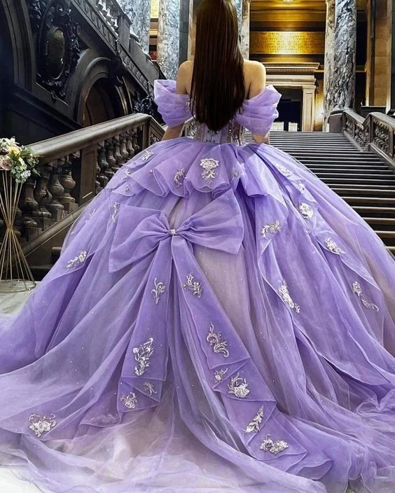 Sweet Lavender Purple Quinceanera Dresses Lace Flower Appliques Crystals Beading Rhinestones 15 Ball Gown Sweet 16 Dresses