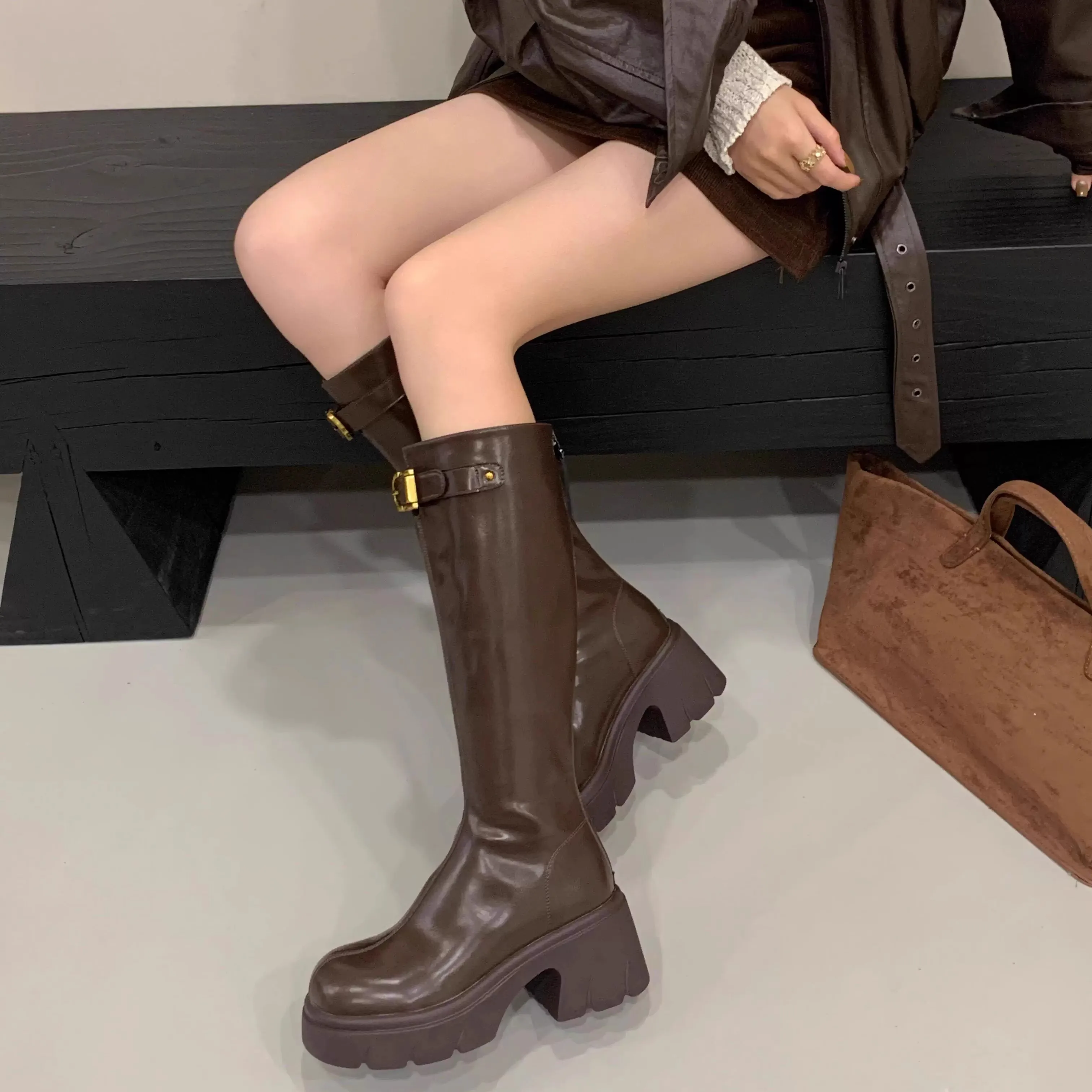 

Versatile New Slim Rider Boots Non-slip shafts for a dainty look that makes feet appear smaller Platform sole for added height