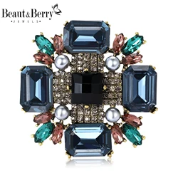 Beaut&Berry Fashionable Rhinestone Cross Brooches Unisex Design Pins Office Party Casual Accessories Gifts