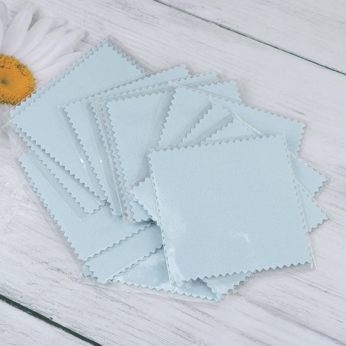 

50Pcs Jewelry Wiping Cloth Soft Suede Safe Non Abrasive for Watches Eyeglasses Lenses Phones Cameras Computers Shine Maintenance