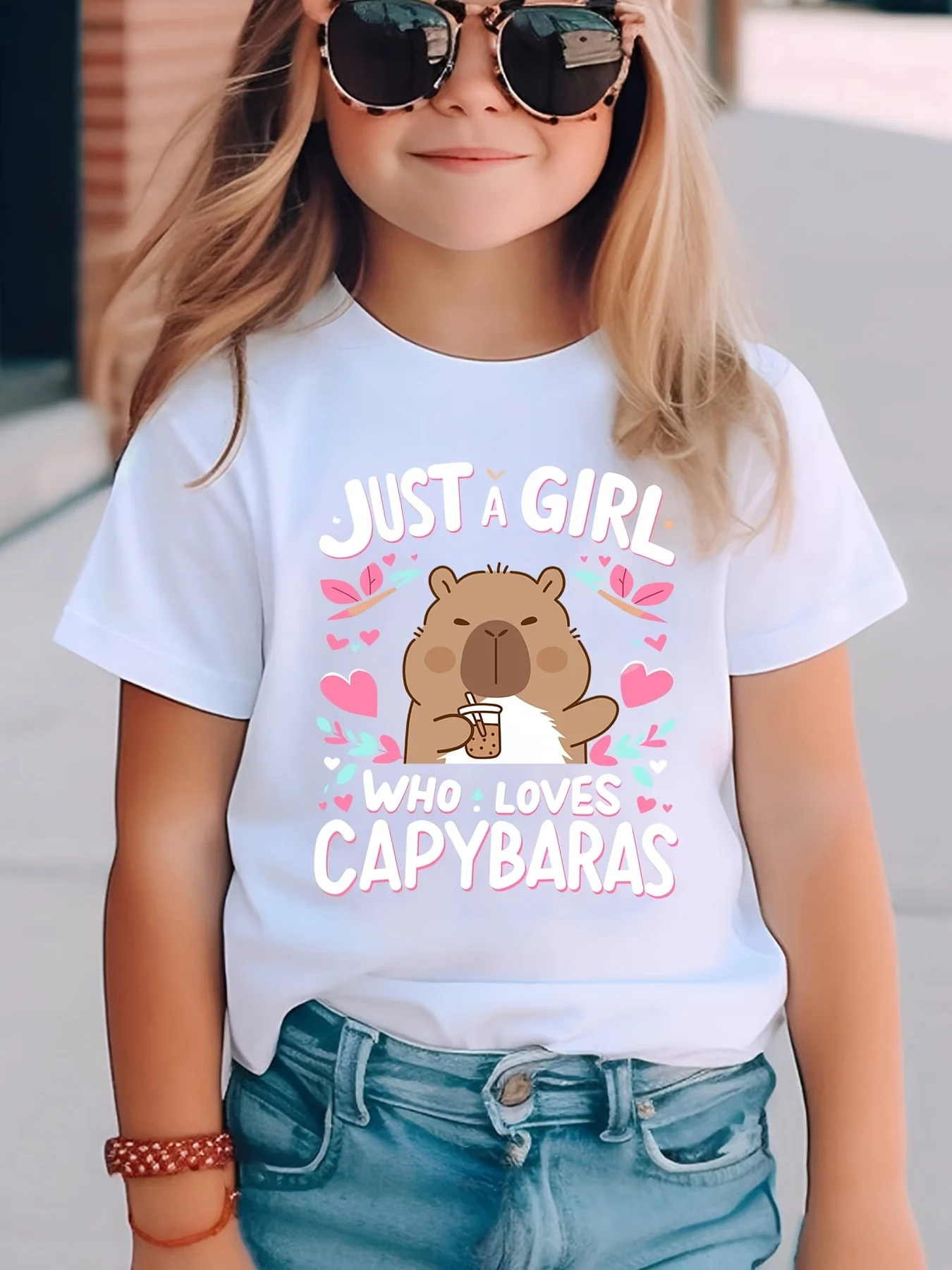 Summer Fashion Children's T-shirt JUST A GIRL WHO LOVES CAPYBARAS with Milk Tea Cartoon Pattern Round Neck Short Sleeved Shirt