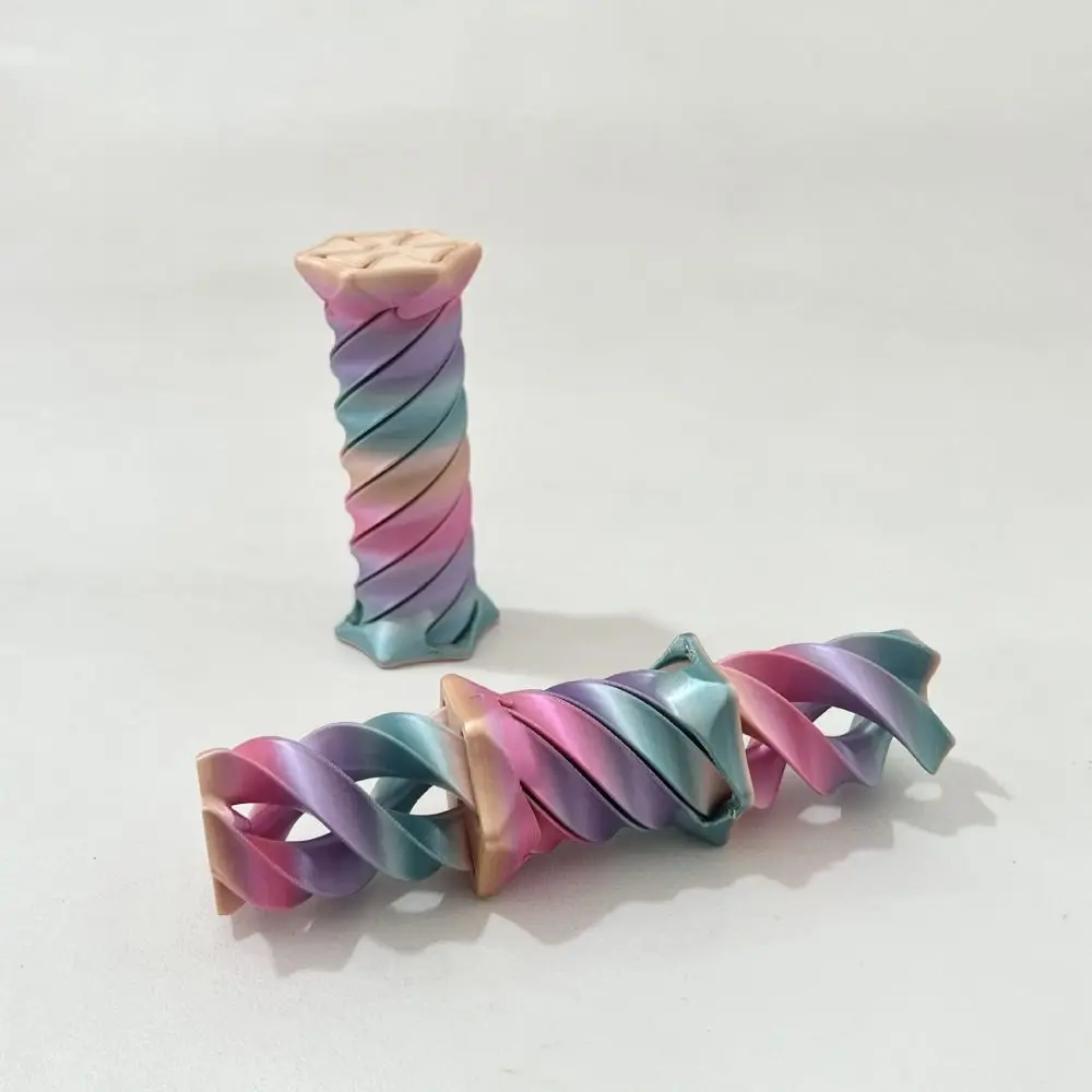 取り外し可能な3Dスパイラルコーンフィジェットトイ キャンディーカラー回転スパイラルツリー彫刻 指先玩具 インポッシブルシャトルモデル