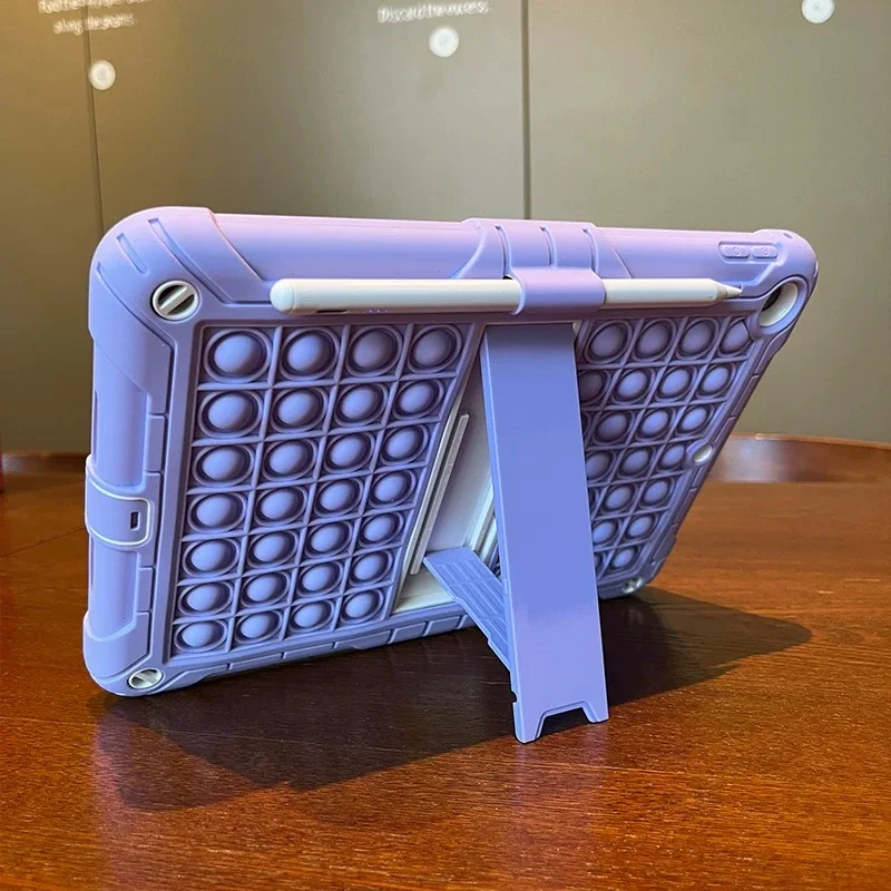 Airbag decompression hard shell is suitable for ipad silicone with bracket anti-bending all-inclusive shell