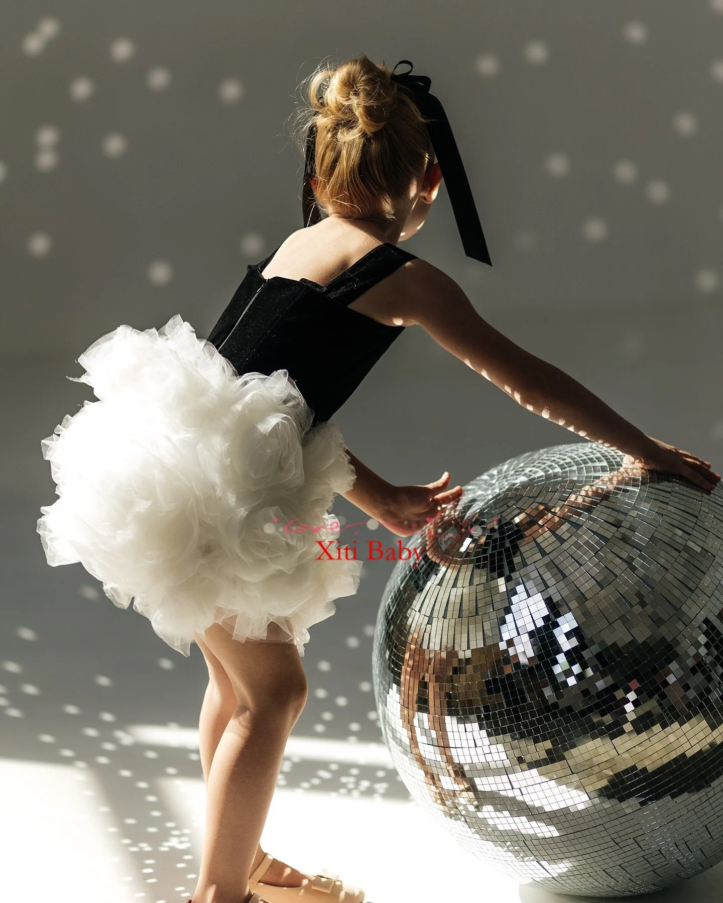 공주 A라인 미니 플라워 걸 드레스 민소매 러플 벨벳 스커트 소녀 파티 드레스 2025 아동 드레스 맞춤 제작