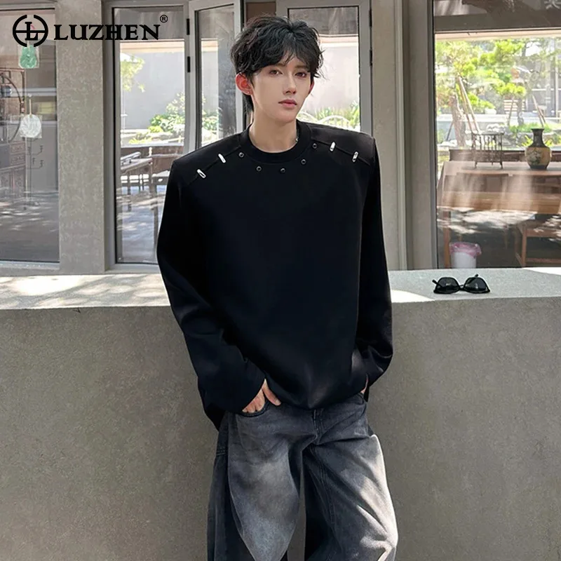 LUZHEN Fashion Metal Buckle Decorate Shoulder Pad Long Sleeve T-shirt Men's Solid Color 2025 Autumn Elegant Handsome Tops JY4231