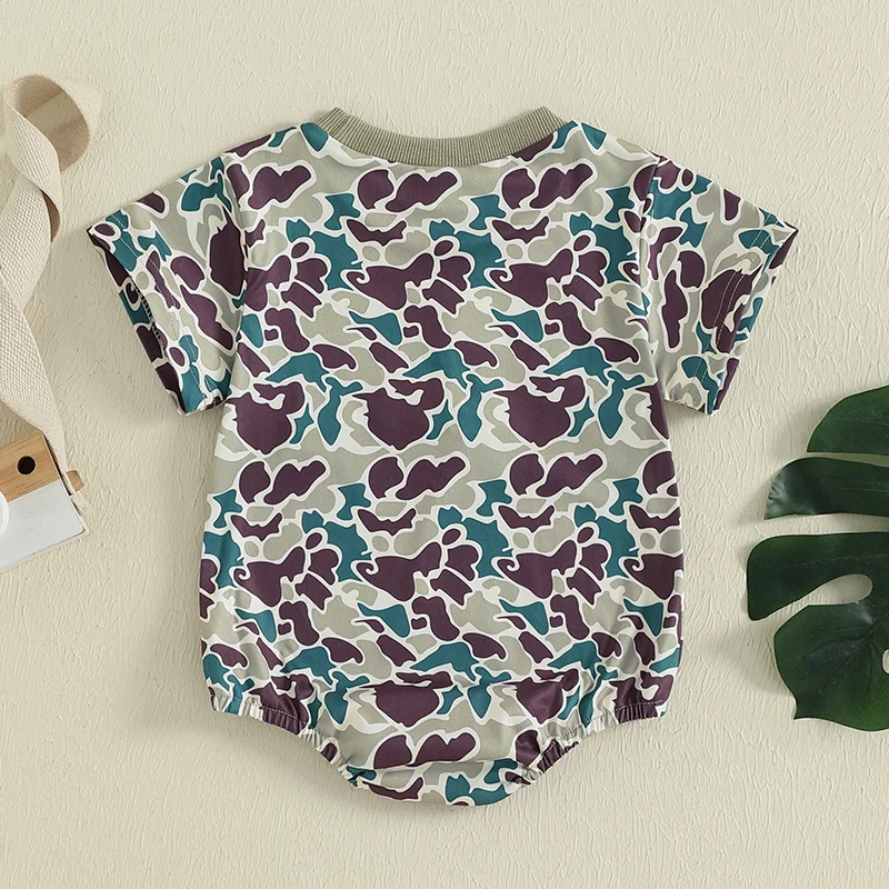 Mameluco de camuflaje ligero para niño pequeño con mangas cortas, cuello redondo y lindo bordado de animales para diversión de verano