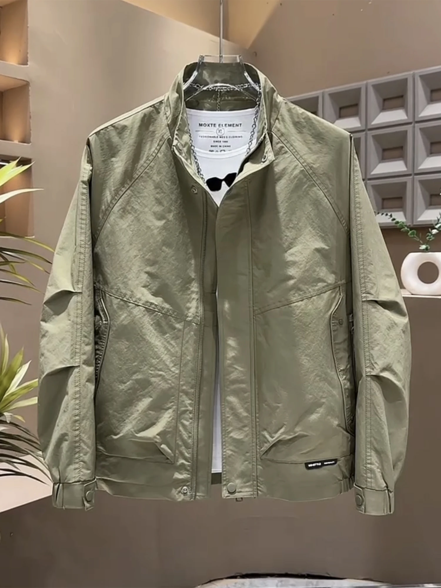 

Повседневная корейская куртка с воротником-стойкой, мужская весенне-осенняя модная универсальная рабочая одежда, ветровка Long Sve на молнии Clo...