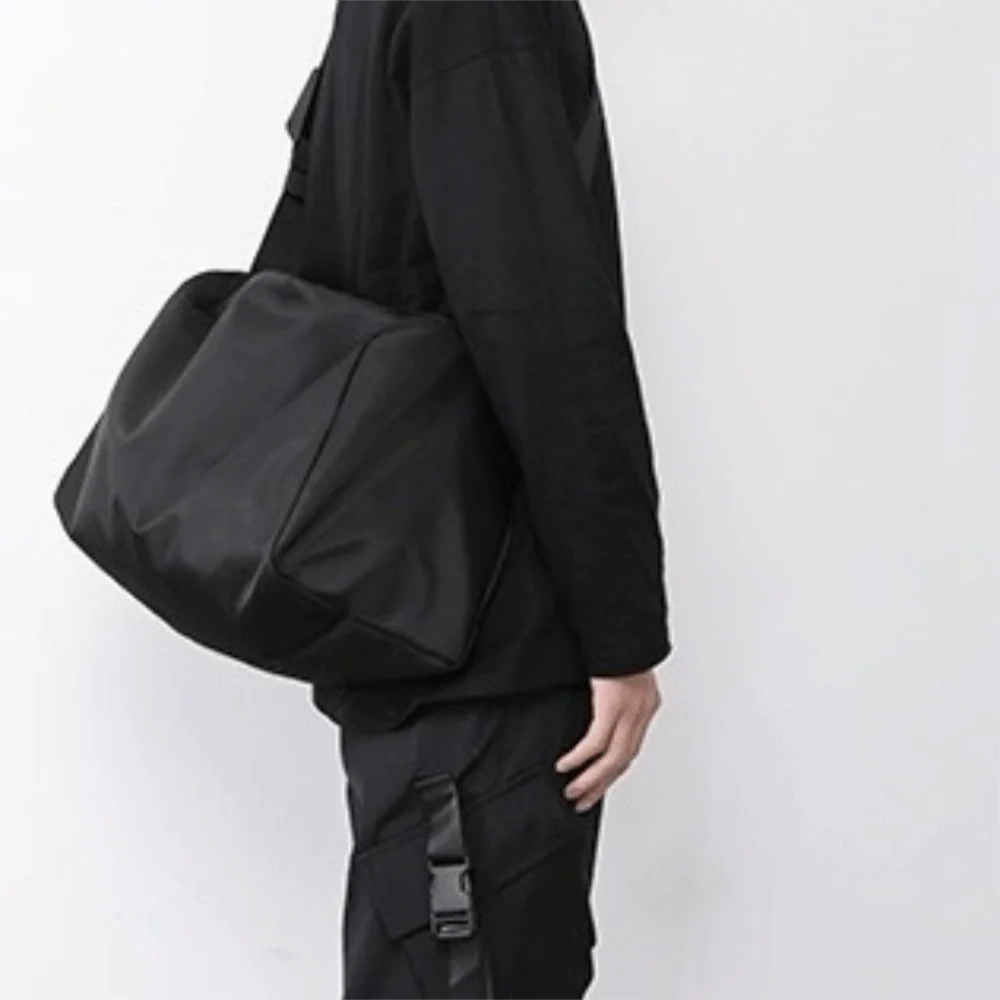 Large Capacity Gym Waterproof Bag Water-Resistant Adjustable Strap Fitness Training Bag Zipper Closure Leisure Backpack Men