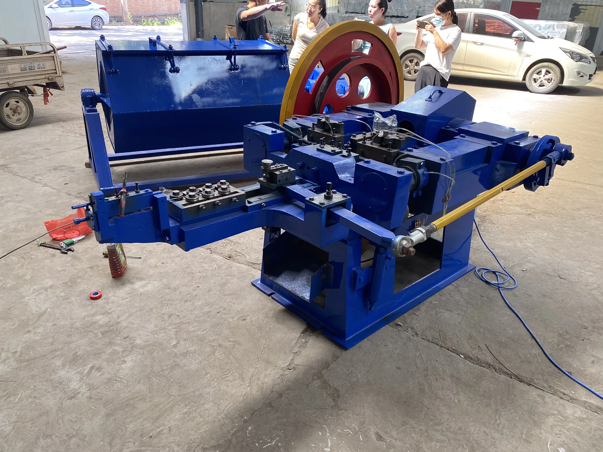 Machines For Making Nails And Screws /Nail Making Machine