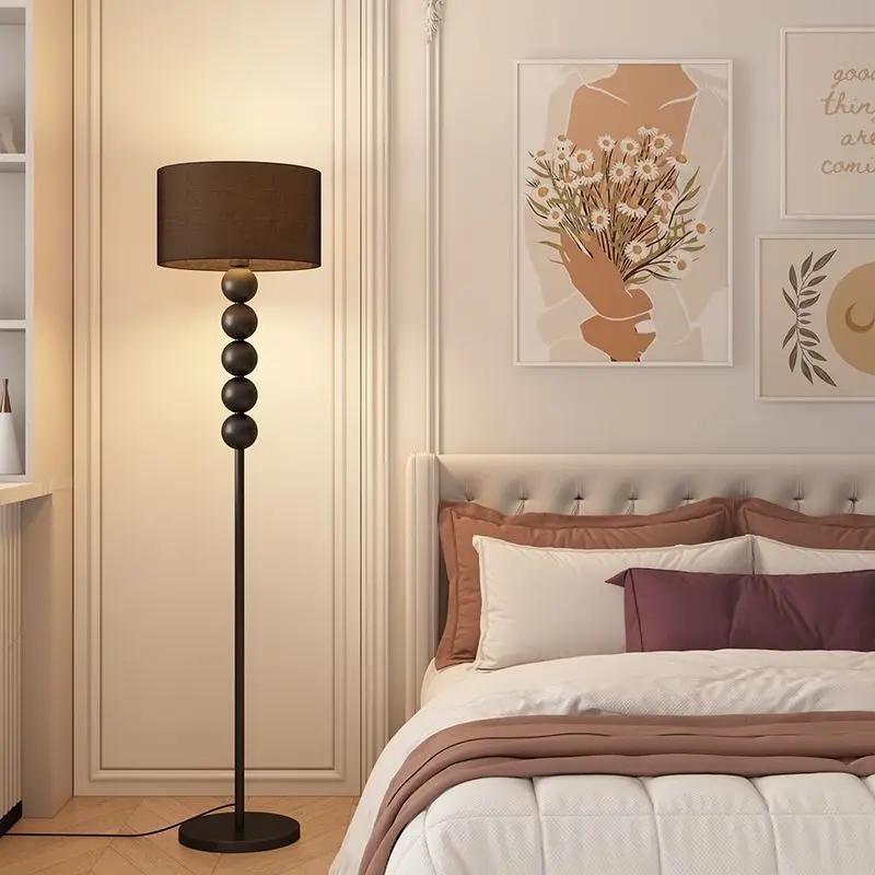 

Simple style, living room floor lamp, study bedroom model room feeling retro light luxury vertical lamp