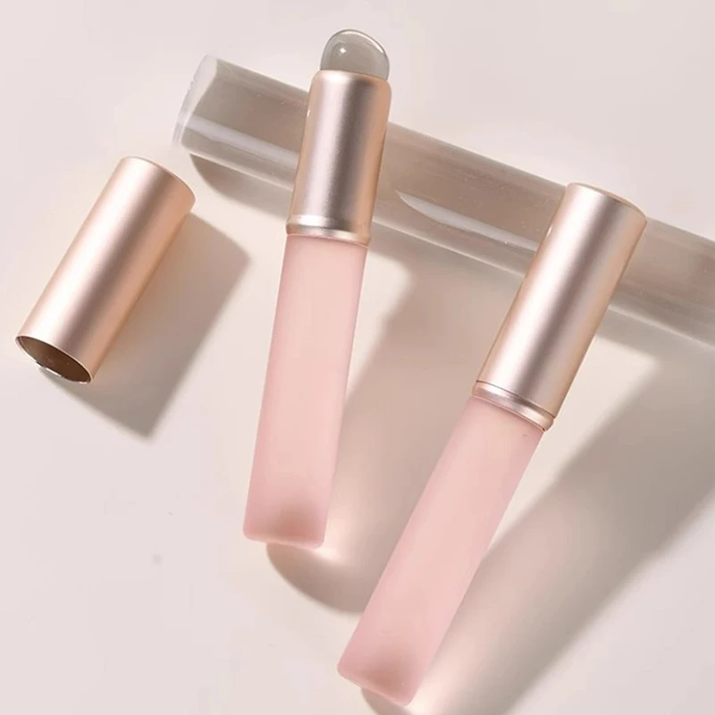 Wholesale1pc Pennello per sbavature Strumenti per ragazze Make Up Pennelli cosmetici per donne Pennello per labbra morbido a testa tonda in silicone Applicazione per rossetto professionale