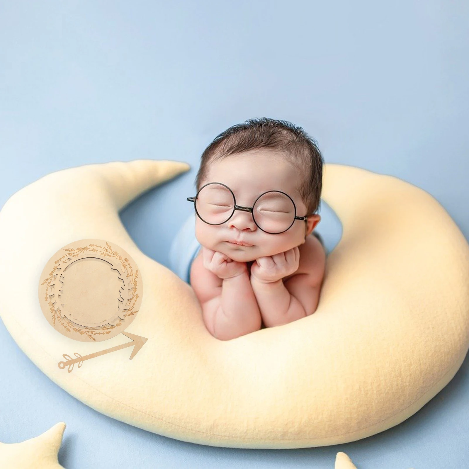 

Wooden Decoration Baby Month Signs Photo Props Milestone Cards Newborn Monthly Engraved Wood Discs Natural Design Compliment