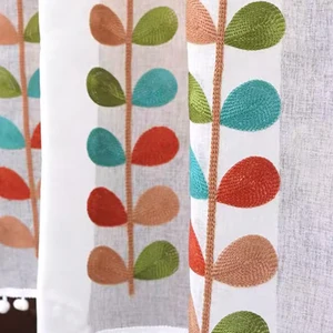 Perde, dört farklı renkte bir dalla işlenmiş yarı transparan, mutfak yarım penceresinin katmanları, perdeler mutfak için şeffaf çubuk cep vual, ba. Önümüzdeki birkaç yıldaki 6 büyük satış # 1