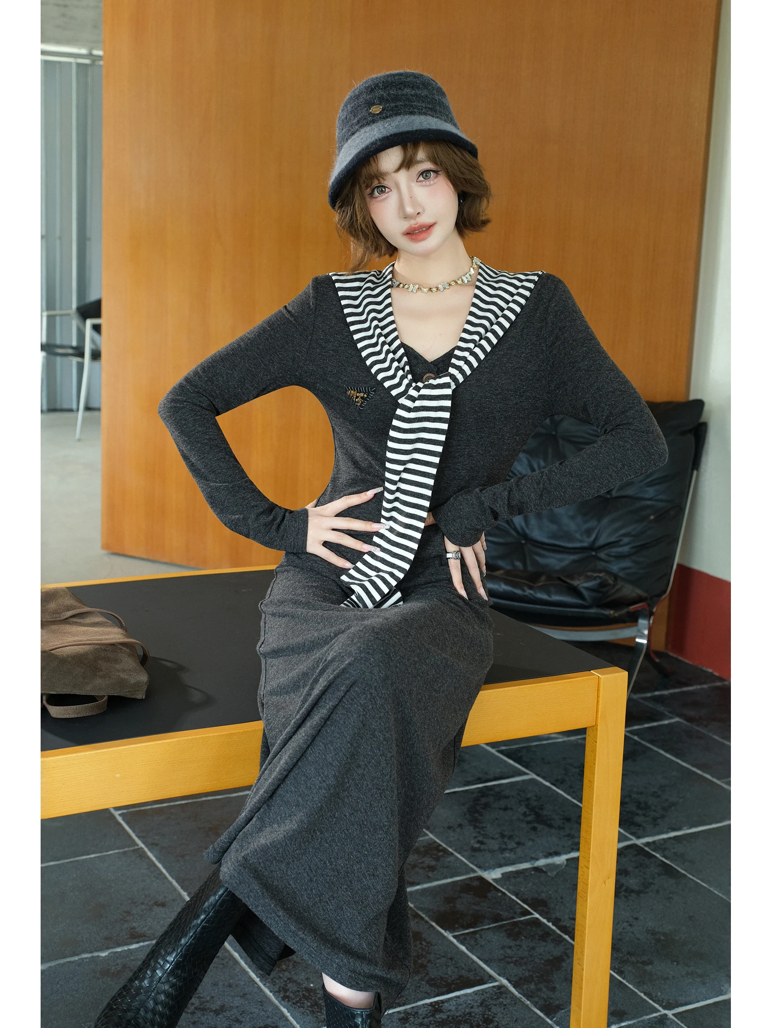 

MIUCO Sexy V-Ne Slimming Dr Design Stripe oulder ey Long Sve Inner Wear Base Skirt Ele High Waist Knitted Dr