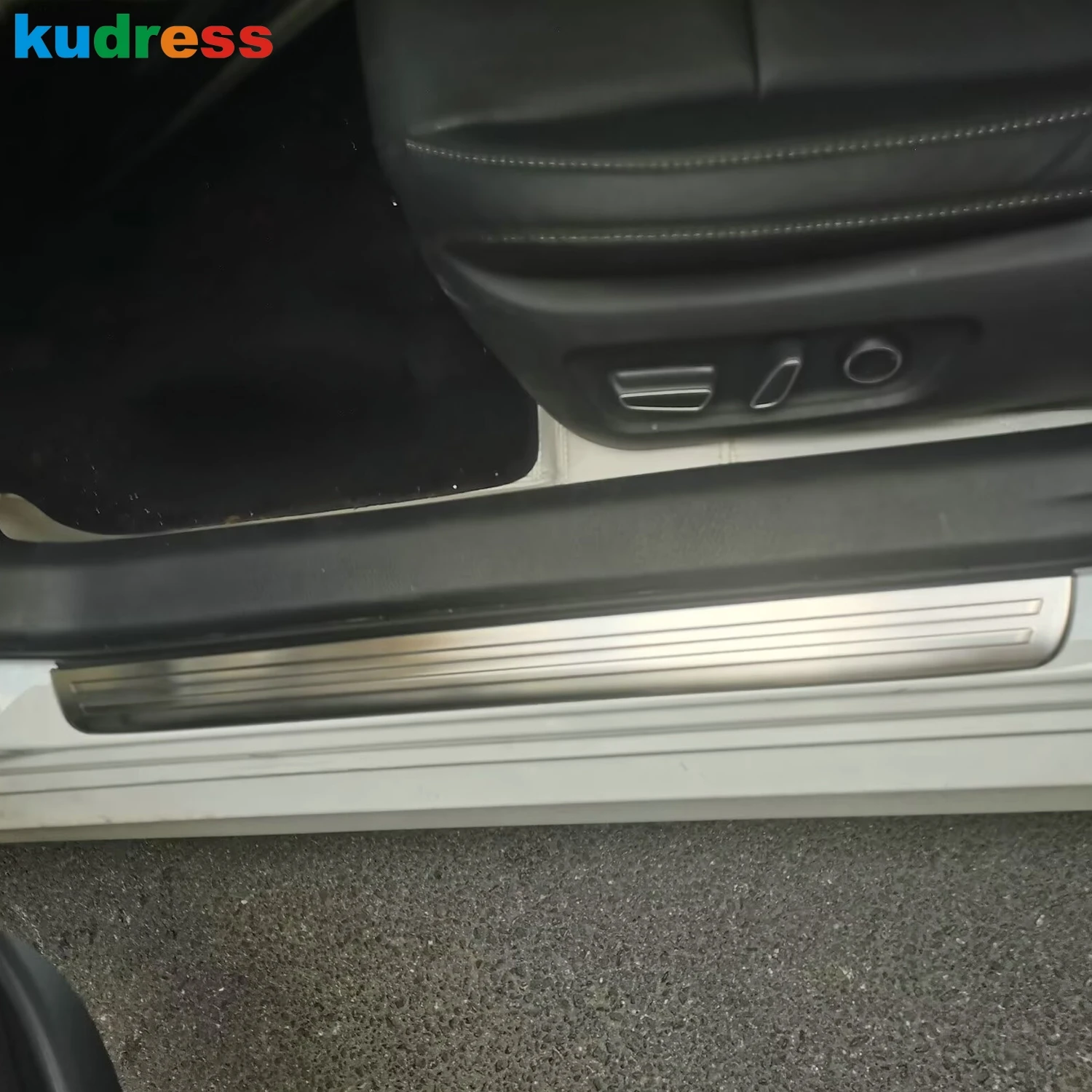 For Toyota Camry SE XSE 2025 2026 Stainless Steel Car Door Sill Scuff Plate Cover Trim Welcome Pedal Protector Guard Accessories