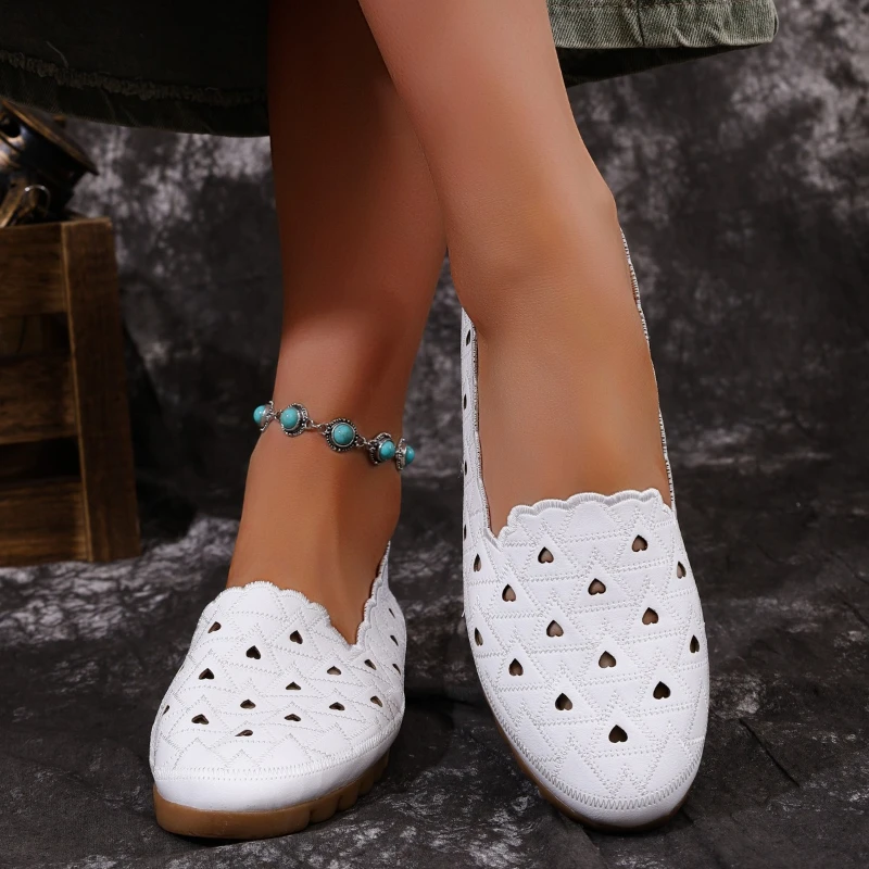 

2025 Brand Ladies Shoes Shallow Women's Flats Fashion Hollow Out Daily New Light Soft Bottom Comfortable Flat Low Heels Zapatos