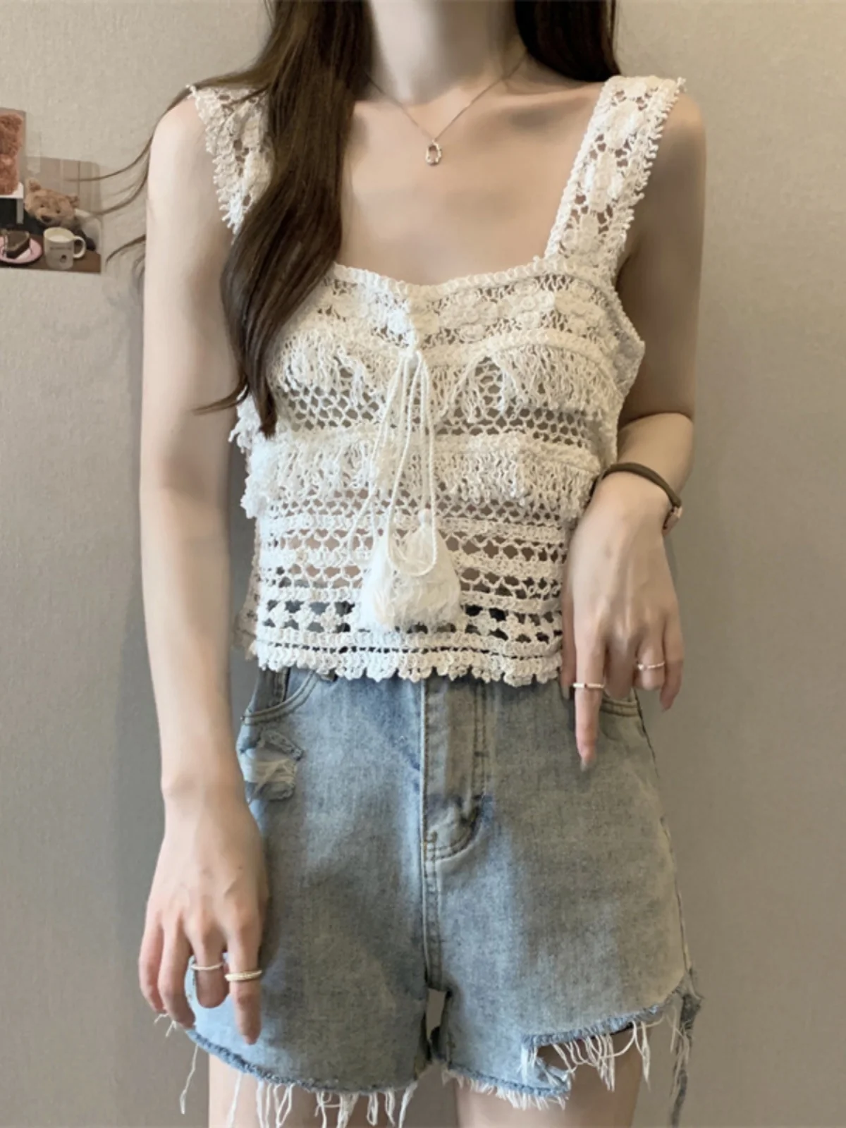 

Chic ort Women's Vest Summer Hollow Hook Flower Tassel Unique Design Outerwear Svel oulder Pad Beautiful Ba Top