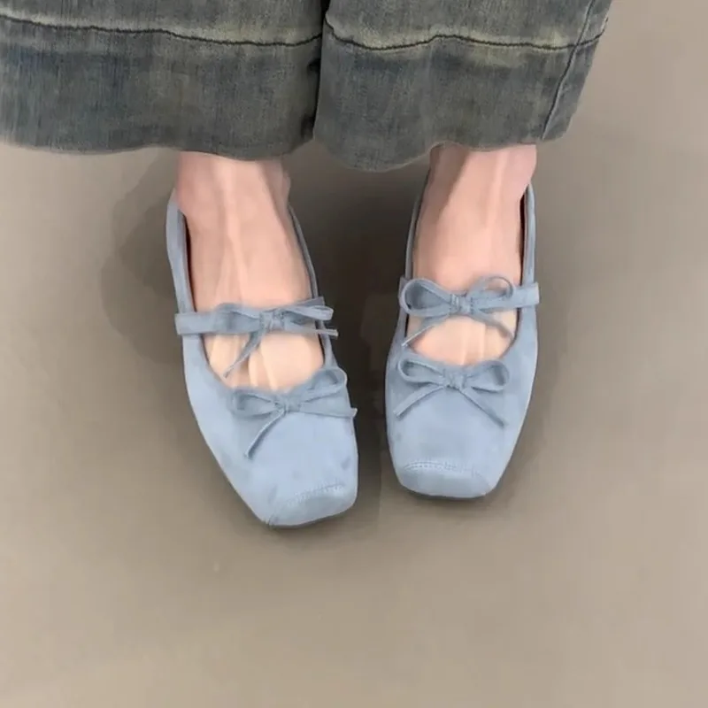 أحذية كعب عصرية جديدة للسيدات لعام 2025 أحذية ربيعية جديدة برأس مربع من جلد الغزال الضحل أحذية كعب مانعة للانزلاق أحذية Жеыыыыыыыюфли